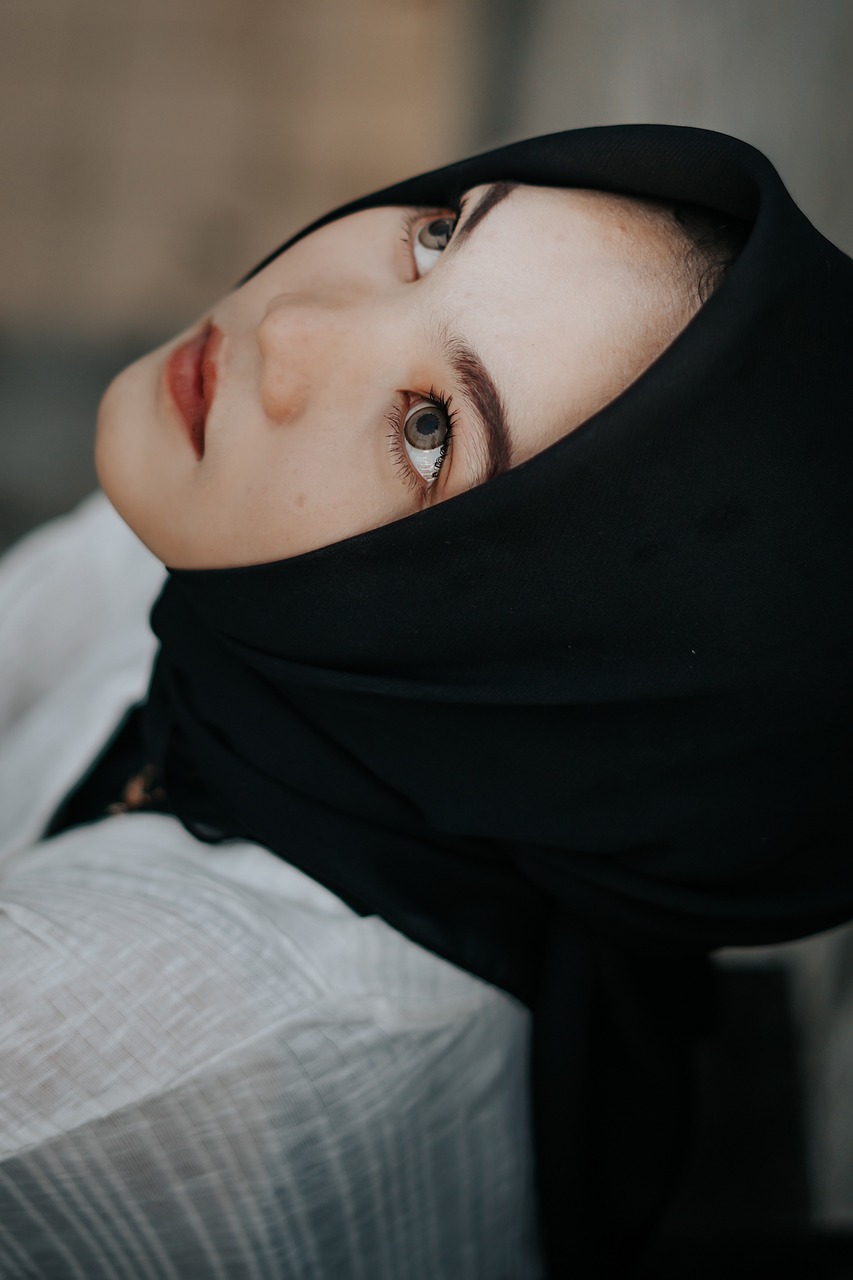 Cute Modern Muslim Names for Girls Starting with “L”