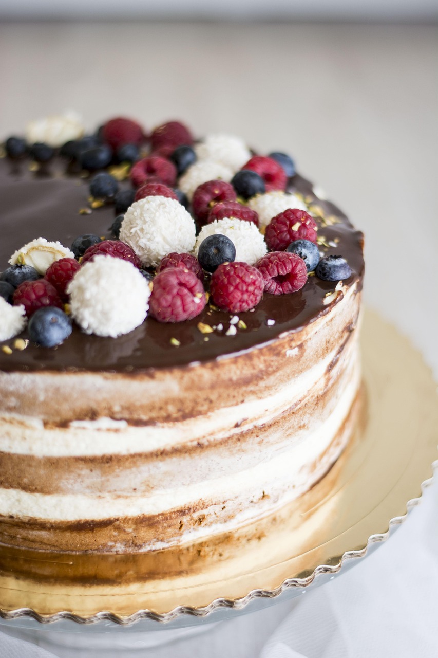 Fresh & Fruity Cakes